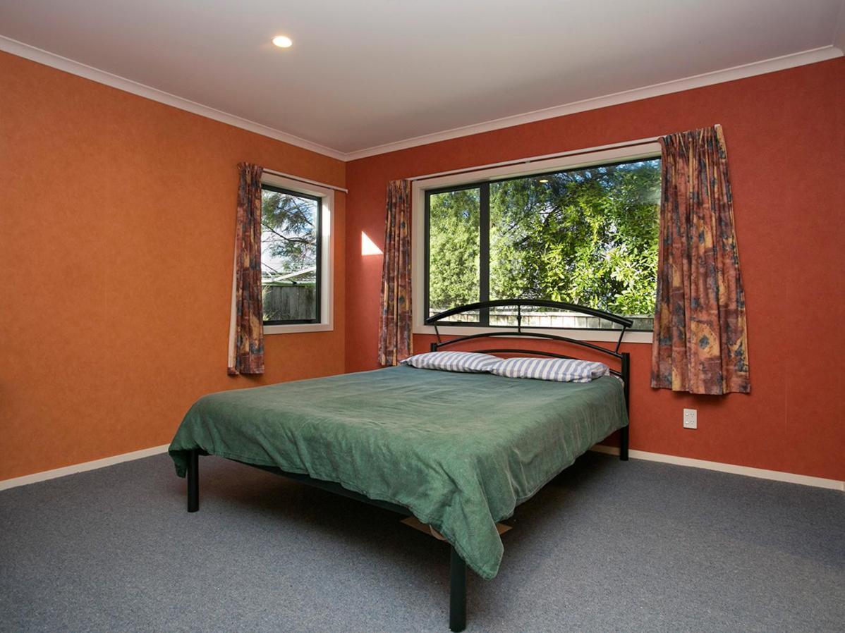 Laid Back On Lakewood - Taupo Holiday Home Exterior photo